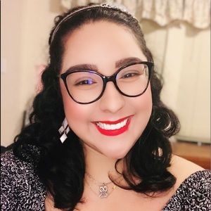 Meet your Posher, Cathryn